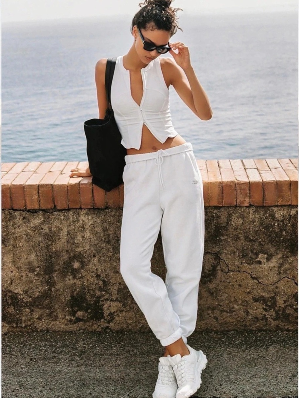 alo Women's Ivory White Jogger Pants